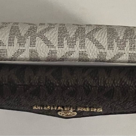 Michael Kors Brown and Cream Women’s Wallet - Picture 15 of 16